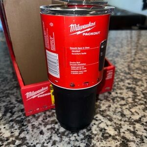 Milwaukee 30 Oz. Tumbler Black